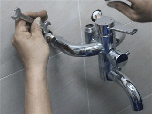 南通海门区淋浴龙头花洒安装维修师傅上门服务
